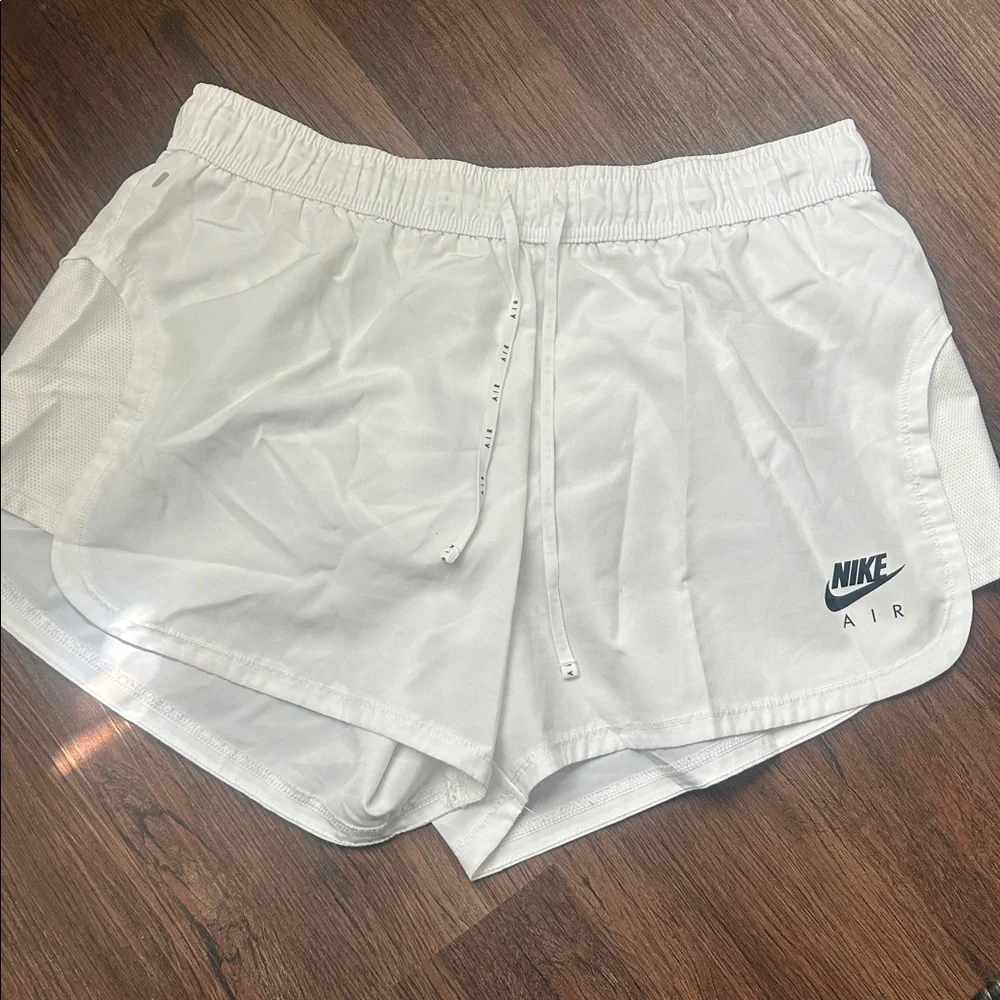 Nike Women's Air drawstring White/Black Running Shorts size XL - Picture 2 of 7
